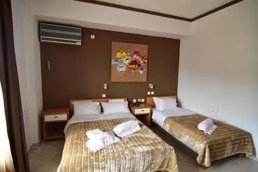 Hotel Iridanos