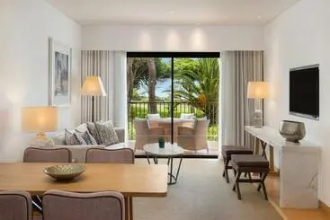 Pine Cliffs Ocean Suites, A Luxury Collection Resort & Spa, Algarve