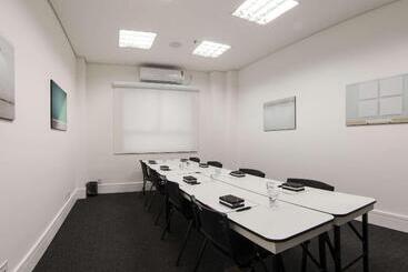 Отель Ibis Styles Alagoinhas