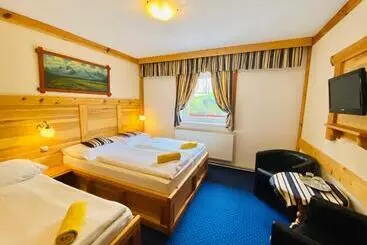 Hôtel Pension Aja