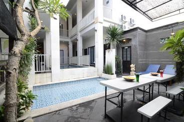 Otel The Bali Rama City