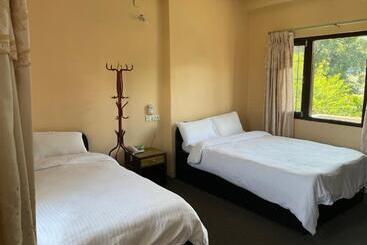 هتل Trekkers Lodge