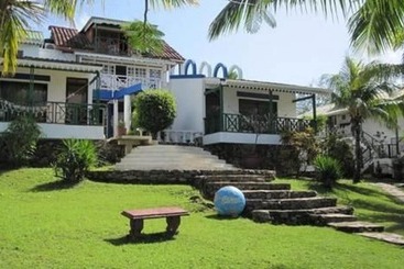 فندق Y Centro De Buceo Sirius