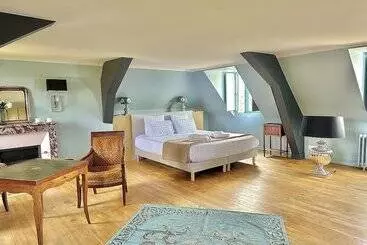 ベッドアンドブレックファースト Château De La Giraudière
