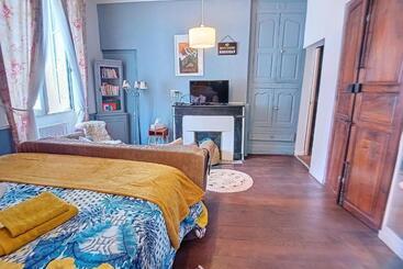 צימר Les Glycines Oloron