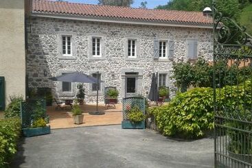 ベッドアンドブレックファースト Chambres D Hôtes L Aristou