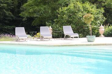 Bed and Breakfast Château De L Isle  Chambres D Hôtes