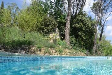 ベッドアンドブレックファースト Le Moulin De Varrians