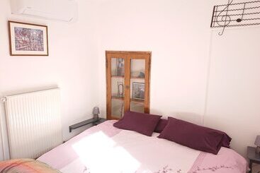 مبيت وإفطار Les Montades Chambres D Hôtes