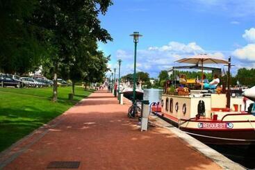 Aamiaismajoitus (B&B) Les Ateliers D'art