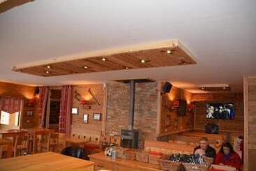 هتل Hôtel Alpis Cottia