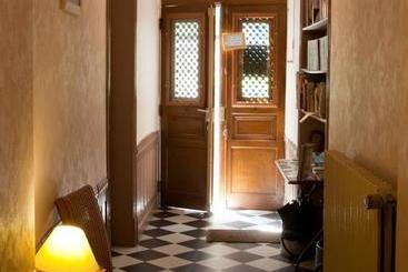 تختخواب و صبحانه Chambres D Hôtes Au Nid Des Thés