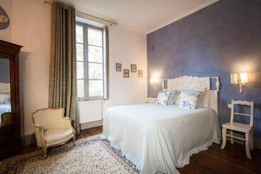 مبيت وإفطار Domaine Le Castelet