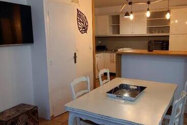 فندق De La Halle