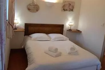 Hotel De La Halle