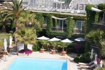 Otel Hôtel Azur Bord De Mer
