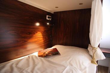 Old Kings Design Hostel