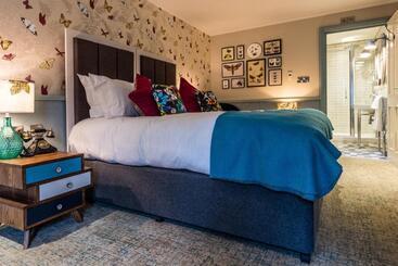 Hotell Hand And Spear