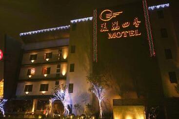 汽车旅馆 Merryseasons