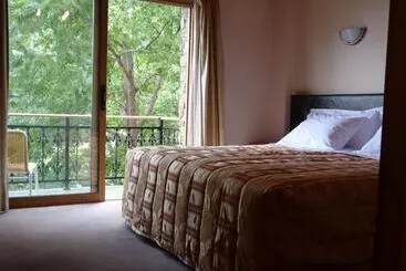 Mountain Rose Hotel & Restaurant