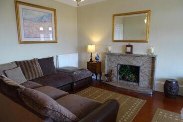 مبيت وإفطار Lillian May Bnb