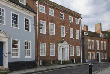 East Pallant Bed And Breakfast, Chichester Holiday Properties