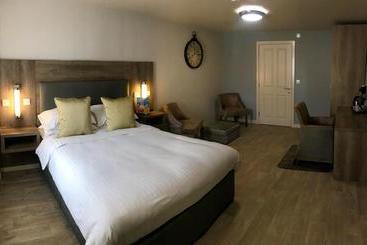 The Anchor Hotel & Bars