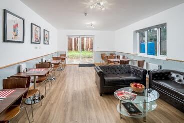 Bed and Breakfast Flexistay Aparthotel Sutton