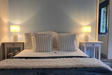 ベッドアンドブレックファースト Glendevin