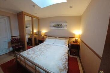 Bed and Breakfast Riverside Escape