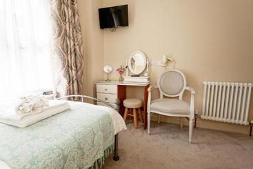 Bed and Breakfast Woodstock Guest House