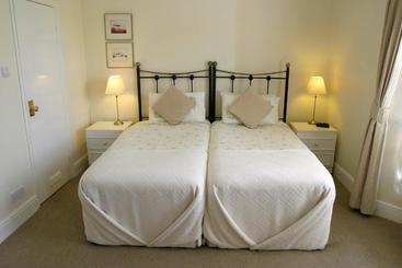 Bed and Breakfast The Swallows B And B