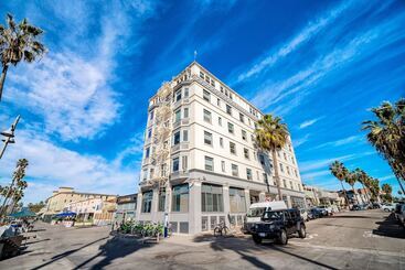 公寓式酒店 Air Venice On The Beach