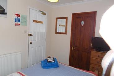 Aamiaismajoitus (B&B) Sandcastles Guest House