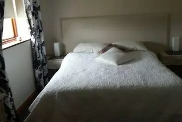 Hotel Great Danes Licenced Guesthouse