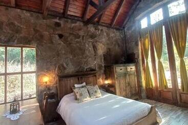 Casita De Piedra B&b
