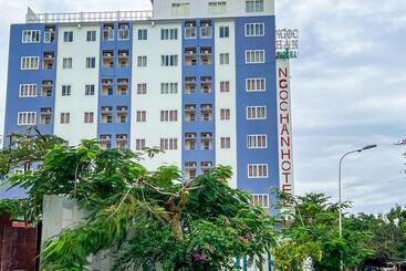 Ngọc Hân Hotel By The Moment