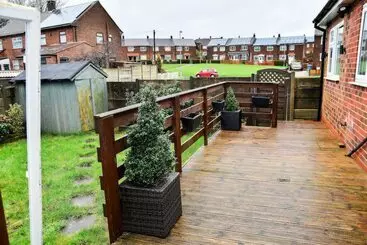 Residenssi Stylish 6 Bed Home