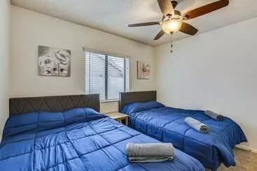 Mökkimajoitus Peoria Home ~ 8 Mi To State Farm Stadium!