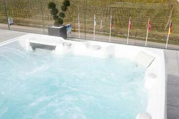 Hotel La Maison Du Port