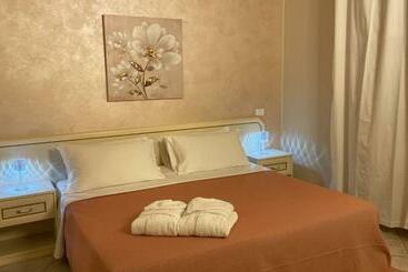 ホテル La Maison Du Port