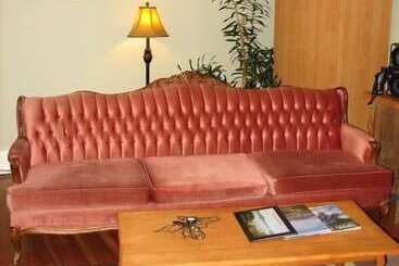 Hotel Tofino Trek Inn