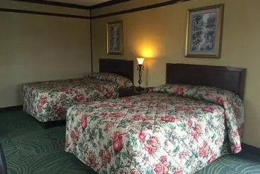 Track & Turf Motel