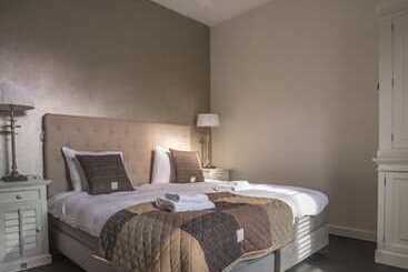 Zenzez Hotel & Lounge