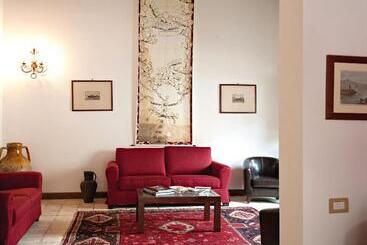 Otel Agriturismo Sirignano Wine Resort