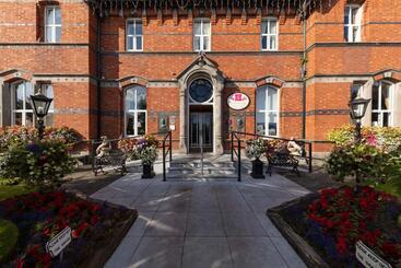 هتل Scholars Townhouse