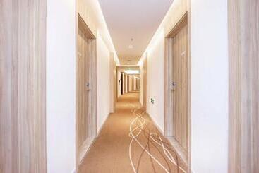 Otel Hanting Premium  Ningbo Xingning Qiaoxi Metro Station