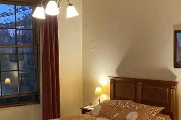 هتل Hostal Residencia En El Cerro