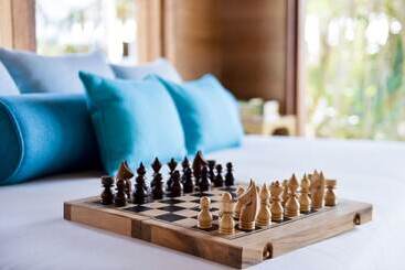 هتل Milaidhoo Maldives