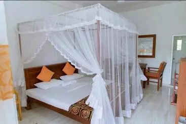 Hotel Grand Samara